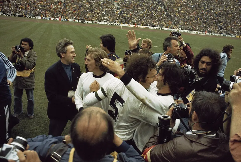 Franz Beckenbauer, uno de los campeones del mundo como jugador y entrenador.