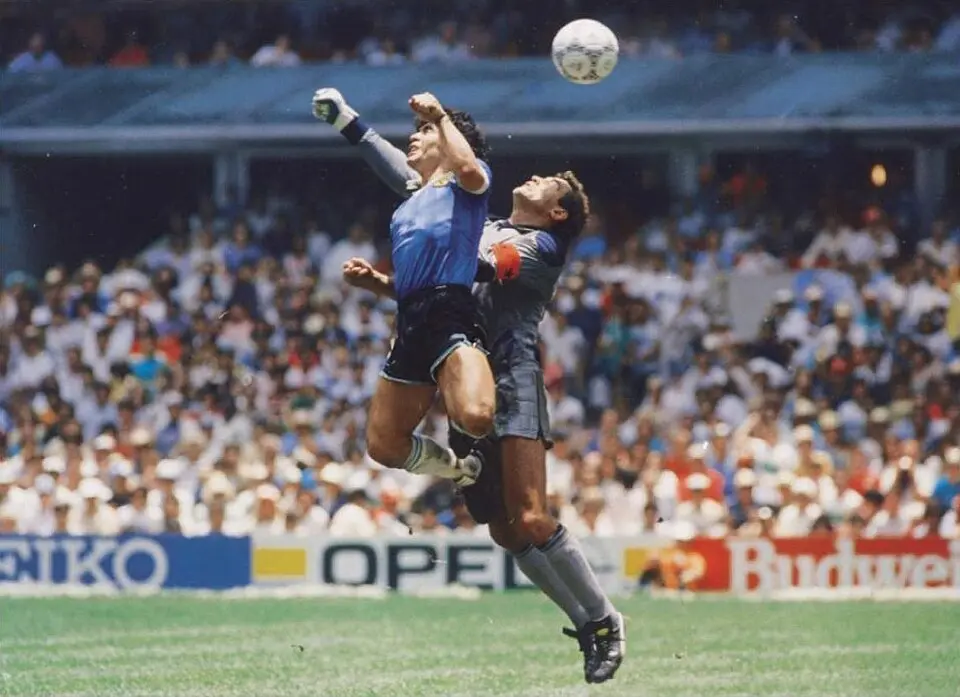 La mano de Dios de Maradona contra Inglaterra en 1986