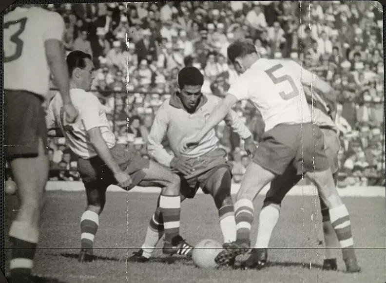 Garrincha durante un partido del Mundial de Chile 1962.