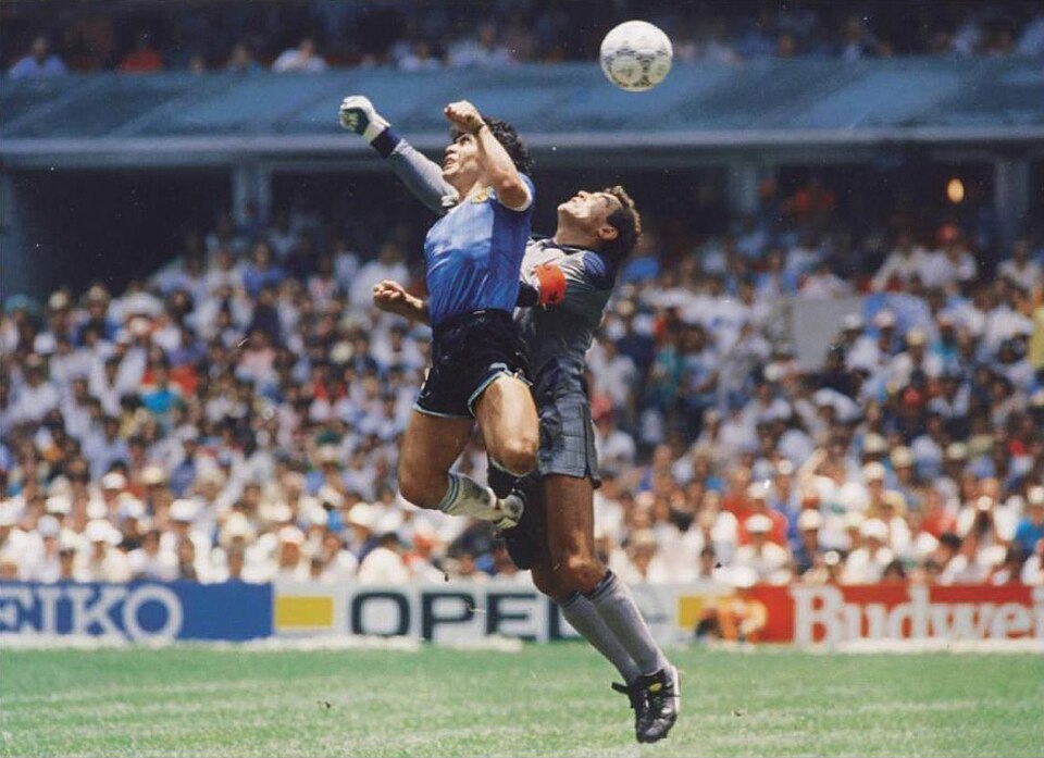 La mano de Dios. Uno de los goles de Maradona contra Inglaterra.