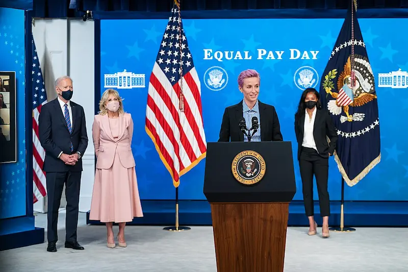 Megan Rapinoe en el Equal Pay Day.