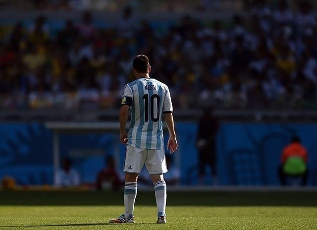 Messi en el partido que enfrentó a Argentina e Irán en el Mundial 2014.