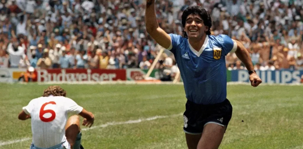 La camiseta de Maradona contra Inglaterra, una pieza de colección.