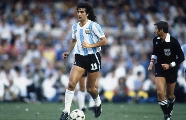 Mario Alberto Kempes, figura de Argentina en España 82. 
