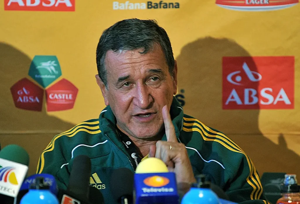 Carlos Alberto Parreira seleccionador de Sudáfrica en el Mundial 2010.