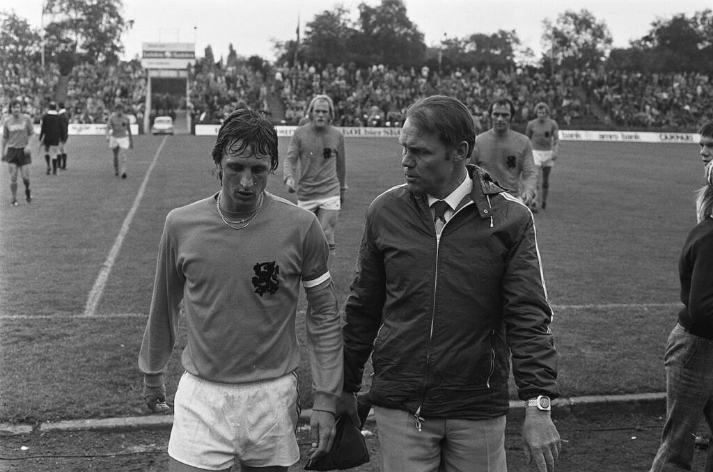 Rinus MIchels, uno de los mejores entrenadores de la historia de los Mundiales.