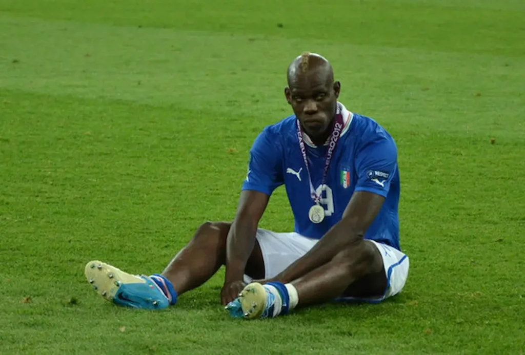 Mario Balotelli después de perder la Eurocopa 2012.