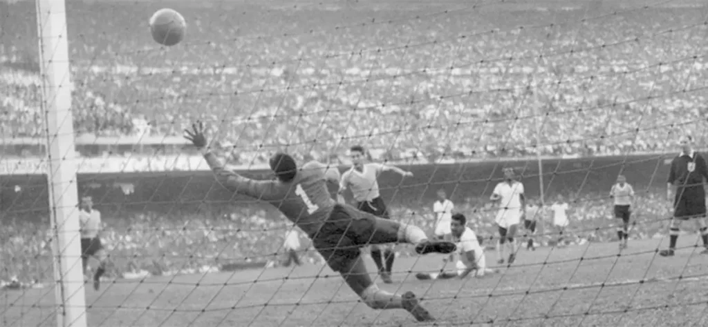 Moacir Barbosa portero de Brasil en el Maracanazo.