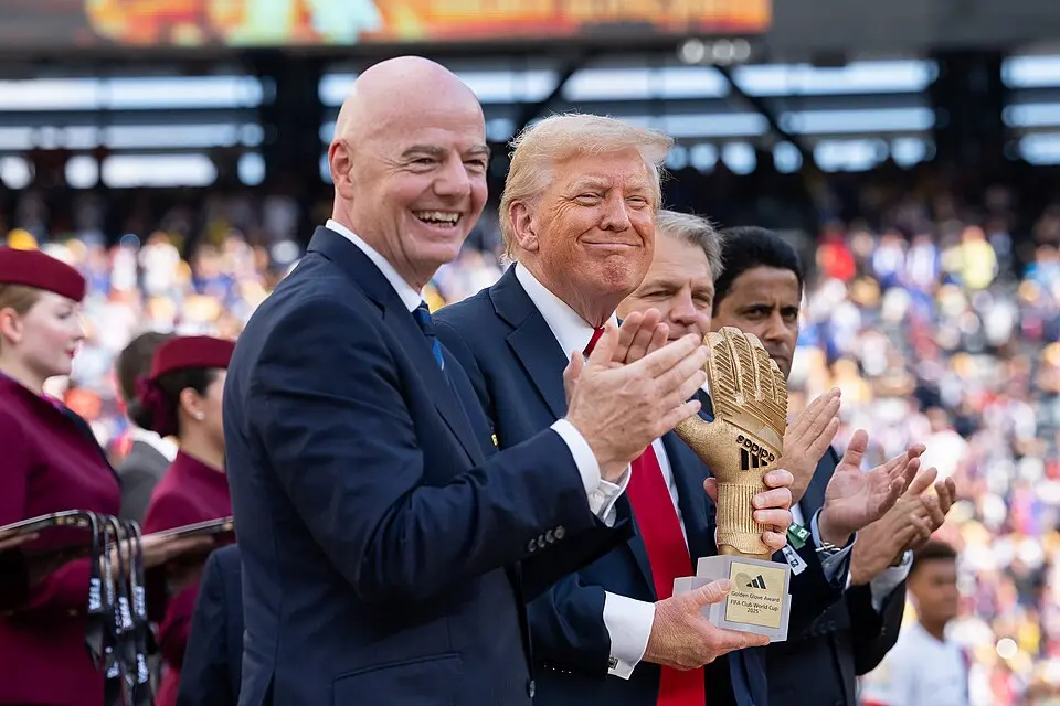 Donald Trump y Gianni Infantino en la final del Mundial de Clubes.