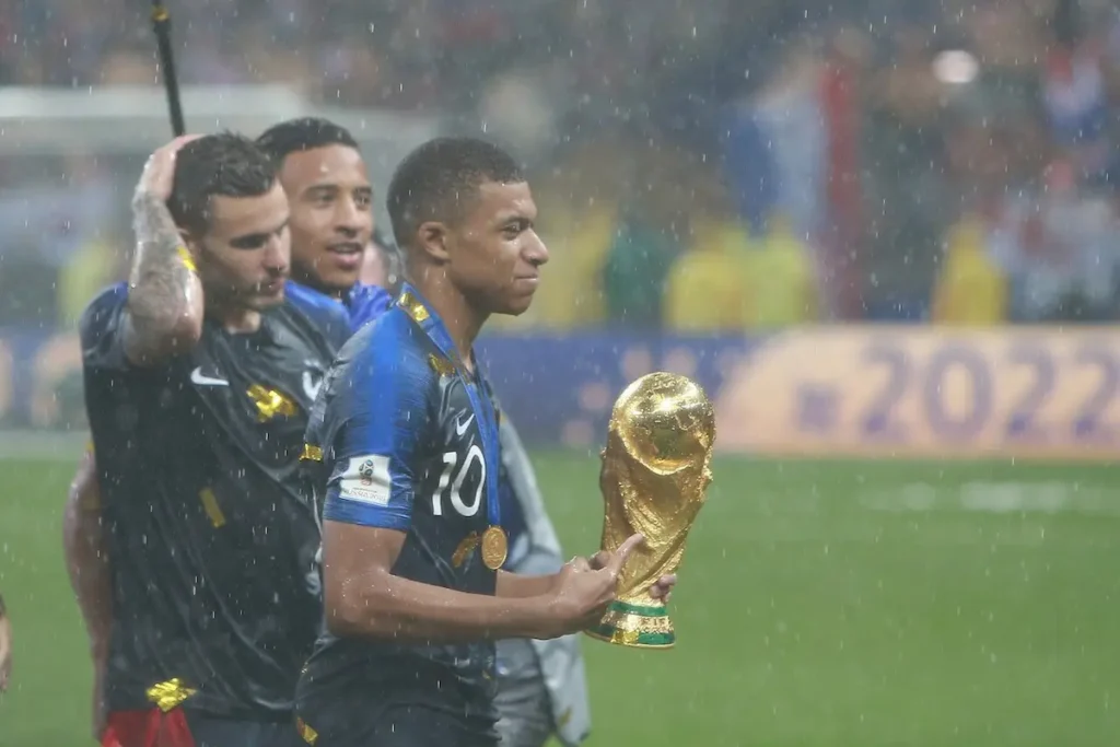 Mbappé afirmó que ganar una Eurocopa es más difícil que ganar un Mundial.