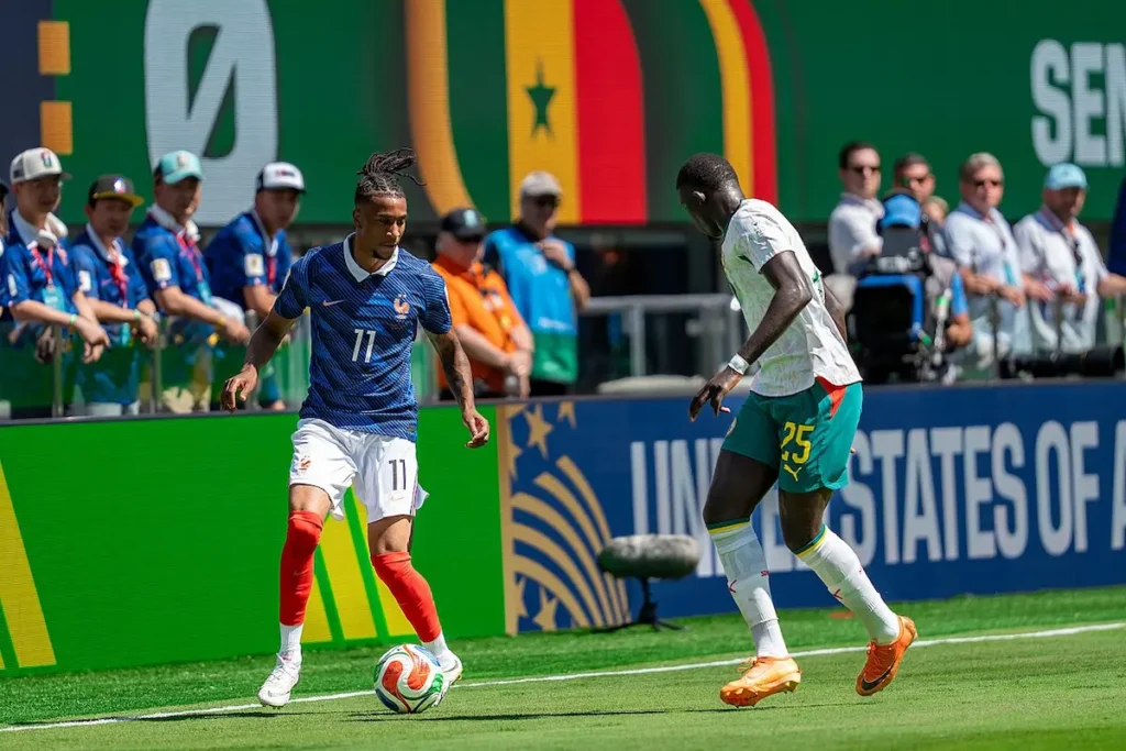 Michael Olise lidera el ránking de futbolistas con más asistencias en un Mundial.