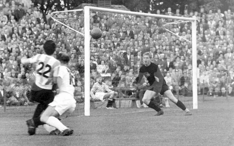 Checoslovaquia 6 Argentina 1 en el Mundial 1958.