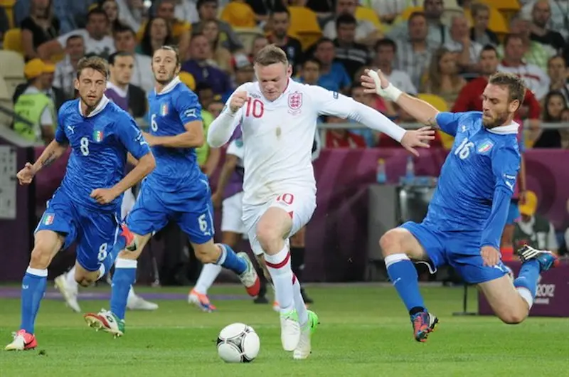 Wayne Rooney en un partido con Inglaterra.