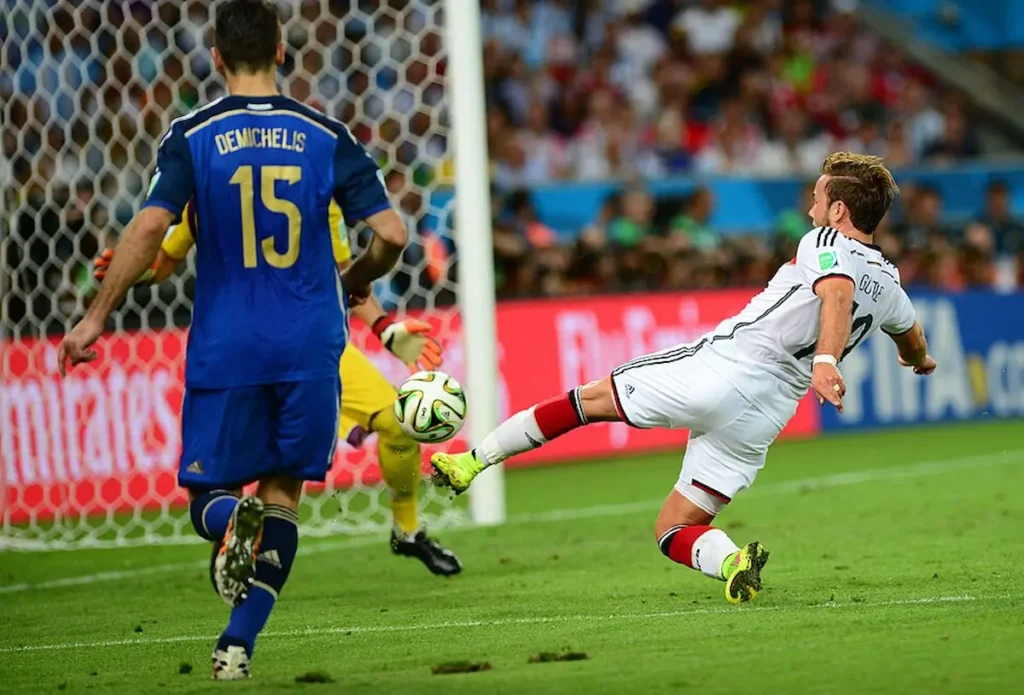 Gol de Mario Gotze en la final del Mundial de Brasil 2014.